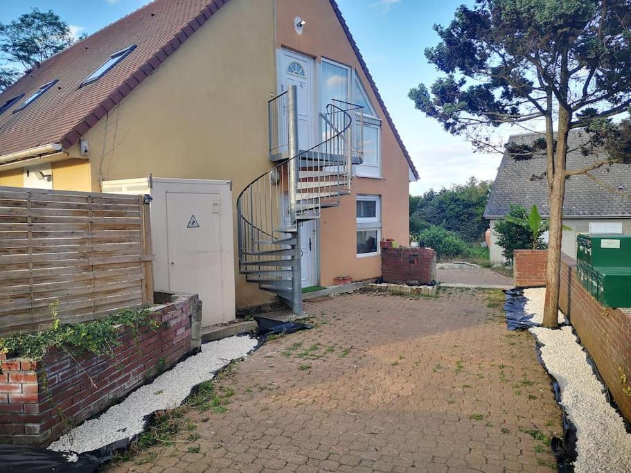 N1 F2 40M2 Avec Petit Jardin Διαμέρισμα Hérouville-Saint-Clair Εξωτερικό φωτογραφία